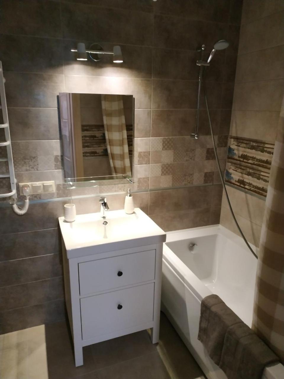 Comfort Apartment On Bogdanivska Street 7B Kiev Extérieur photo